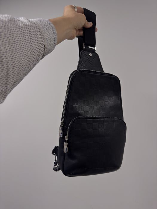 Louis Vuitton Avenue Sling Bag