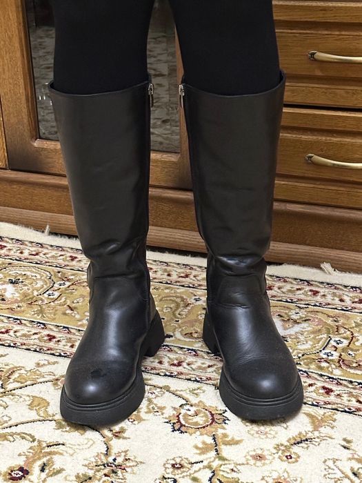 Продам зимние сапоги