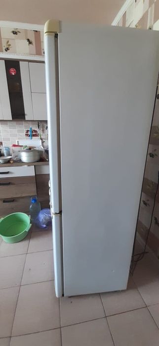 Продам холодильник Самсунг