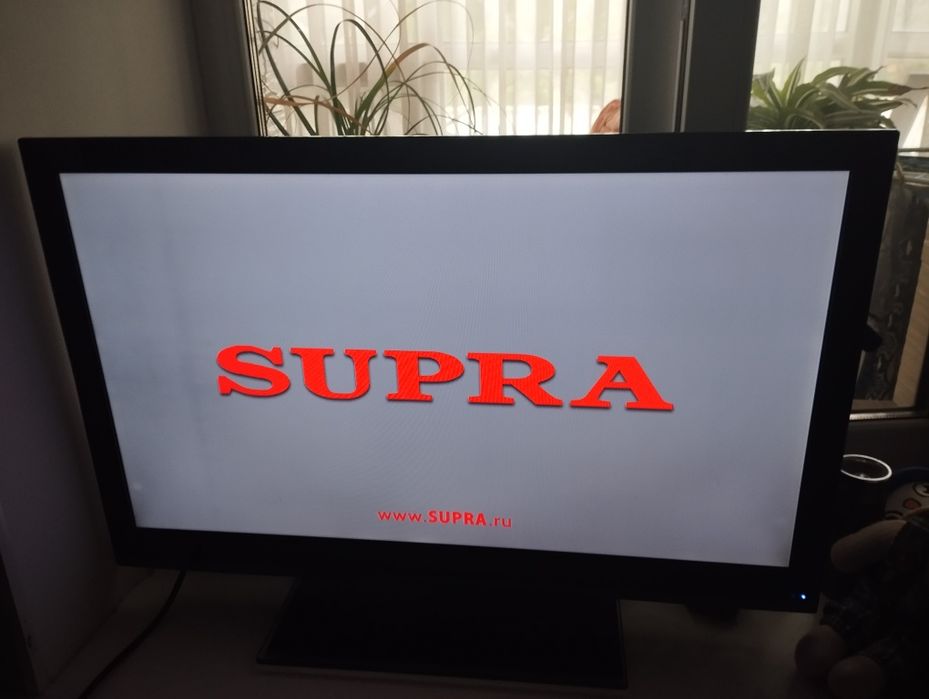 Телевизор Supra .