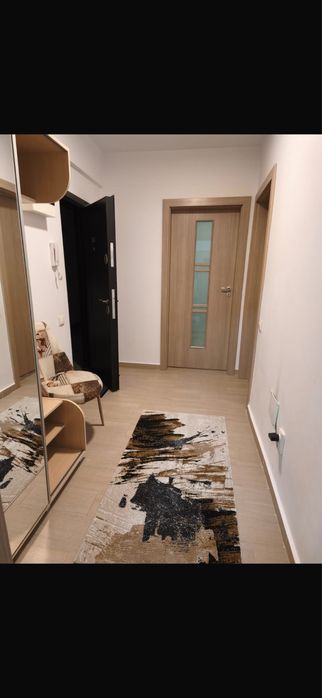 Inchiriez apartamente