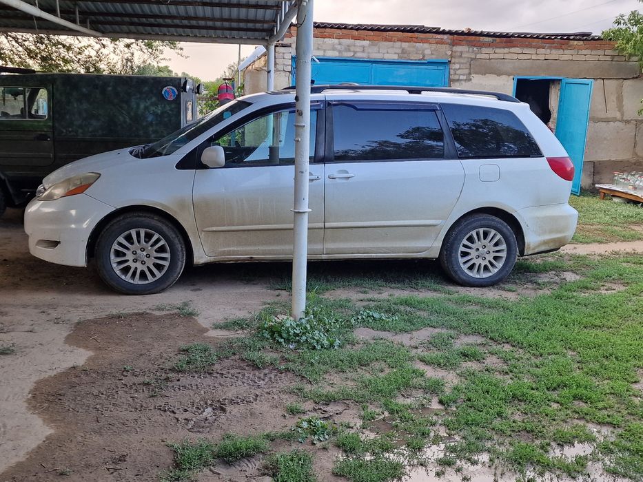 Продается Тойота Сиенна 2.