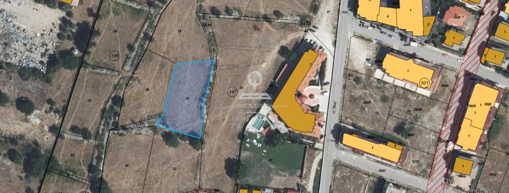 Парцел в Благоевград, област-гр.Банско площ 1437 цена 151000