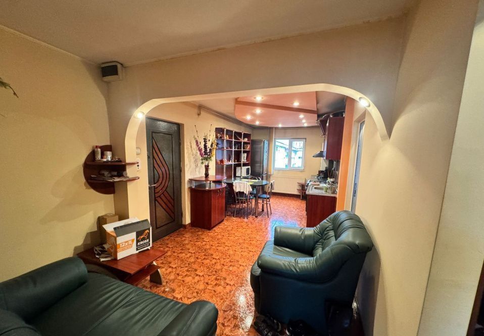 Apartament 3 camere zona Canal 7