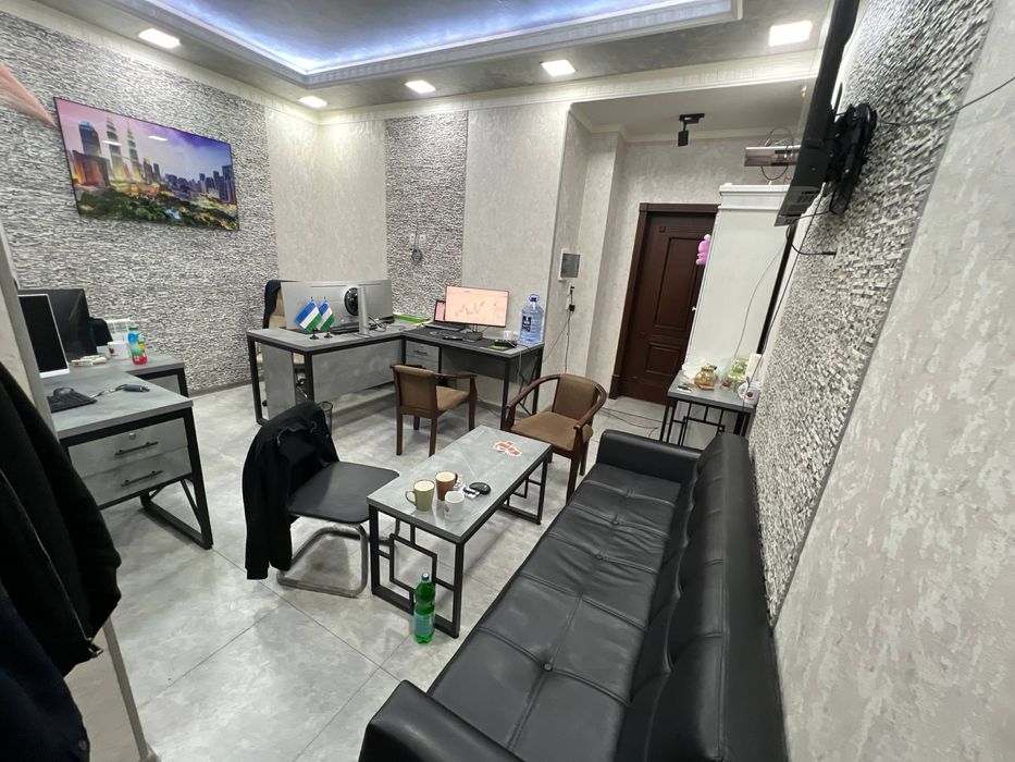 Аренда под офис 65м2, С МЕБЕЛЬЮ! 2 минут от метро Новзв! 1100$