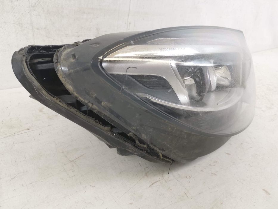 Мерцедес-Бенц S-Class / Mercedes-Benz S-Class W222 Дясна LED фара Инте