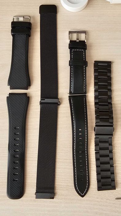 Huawei watch 3pro + оригинален адаптор