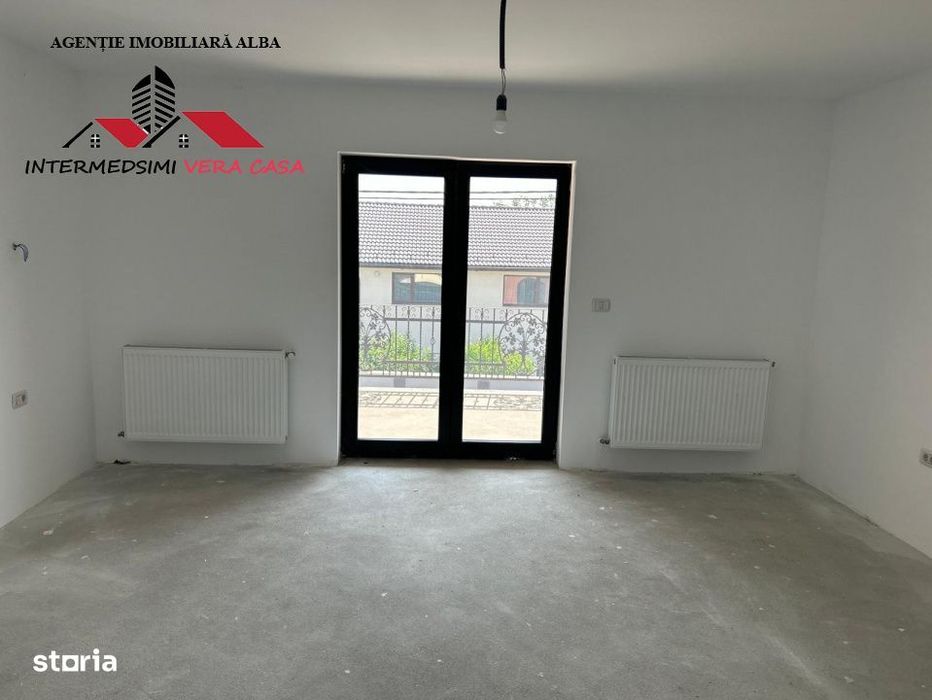 Casa noua 4 camere, 2 bai de vanzare Alba - Cetate in spate la Piata