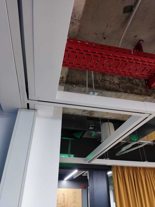 Подвижна преградна стена