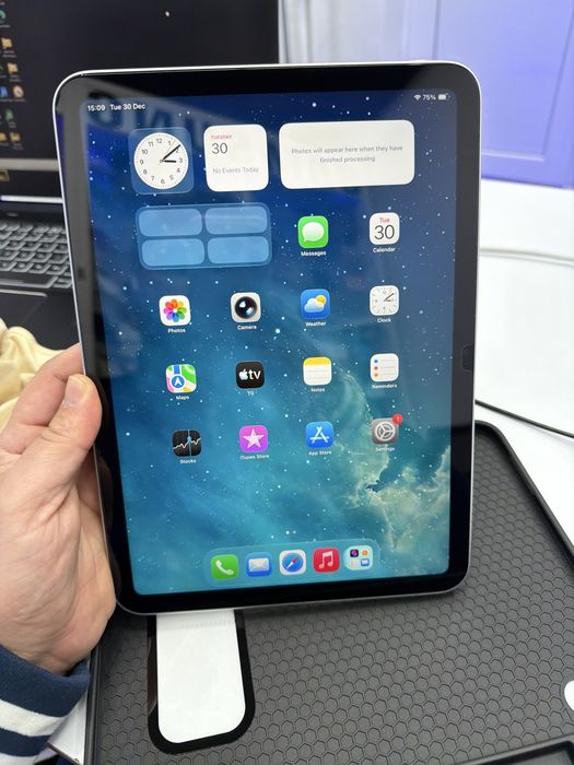 Ipad A16 128Gb ca Noua 6 cicluri Incarcate cu MDM