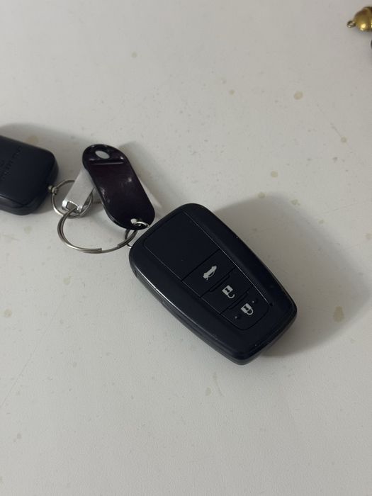 Ключи тойота  камри 75