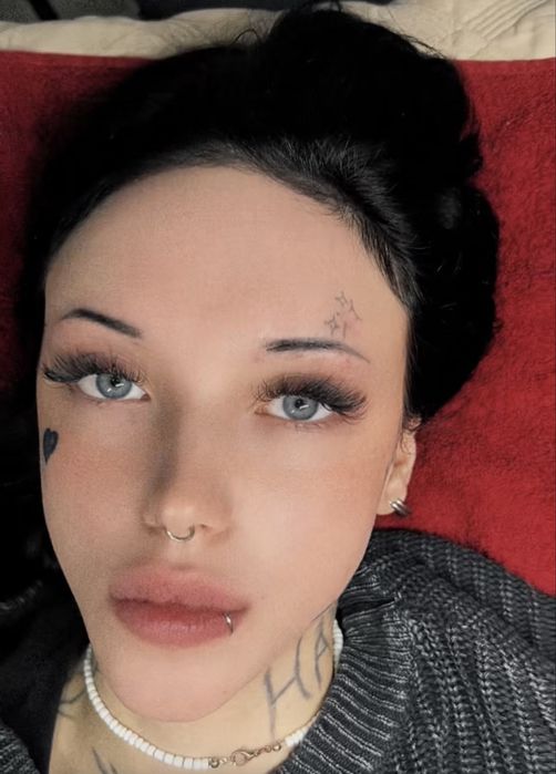 Наращивание ресниц от  5000 стаж 2 года