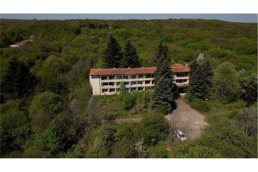 Продава се Хотел в Шумен, Пазара - 1614 кв.м за 191 €/кв.м - Снимка #4