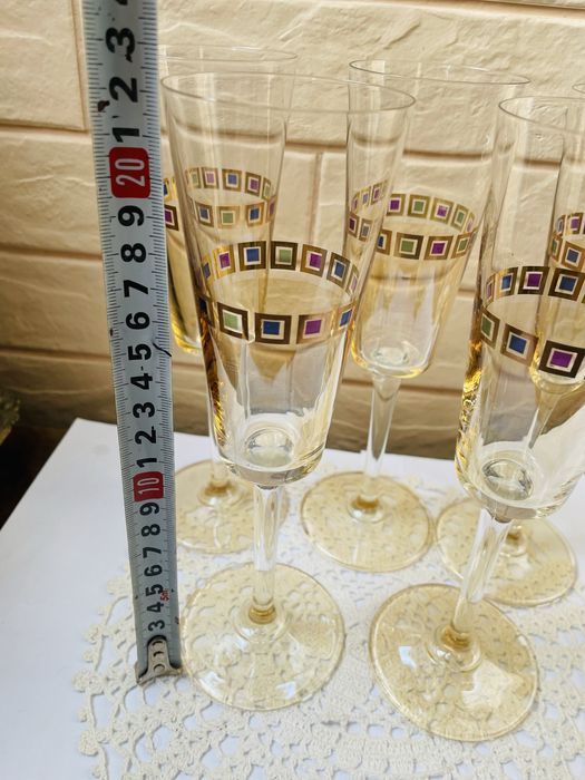 Красиви високи чаши от Англия - 5 бр