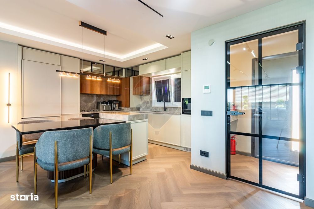 Casă / Vilă de vanzare cu 4 camere, Cosmopolis, premium
