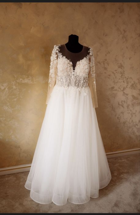 Vand rochie de mireasa
