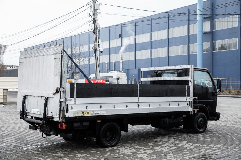Nissan Cabstar 2006  3.0 diesel clima !