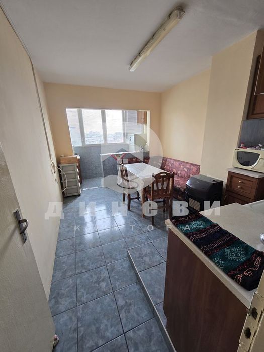 Продава тристаен до Пицария Антъни - снимка 3