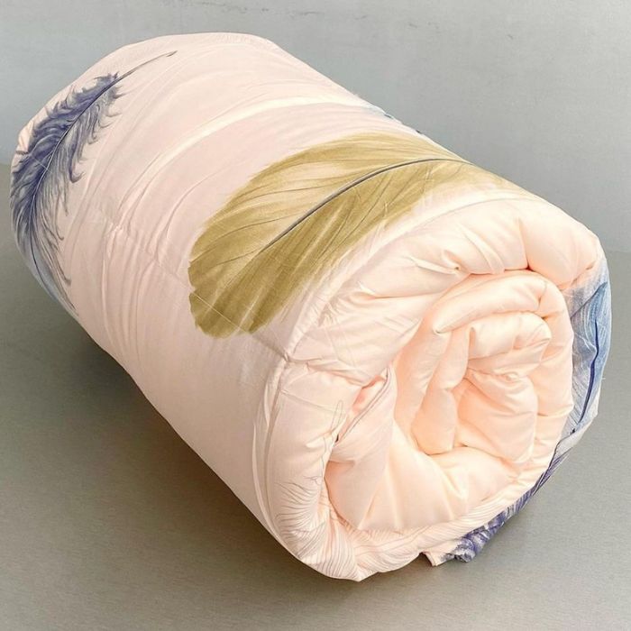 Подушки,одеяла разные