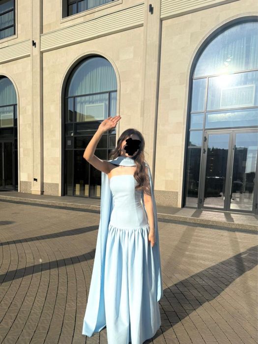 Продам новое платье S размера