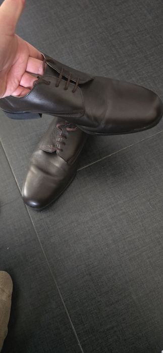 Pantofi de piele