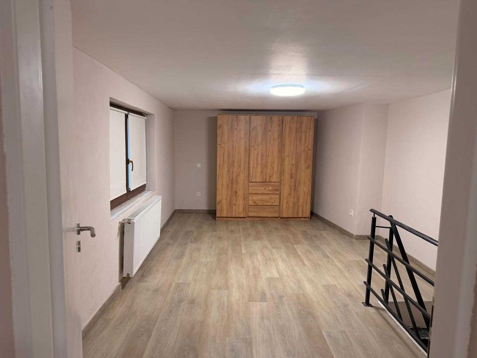 Apartament cu 3 cam pe centru in Cisnadie- Renovat