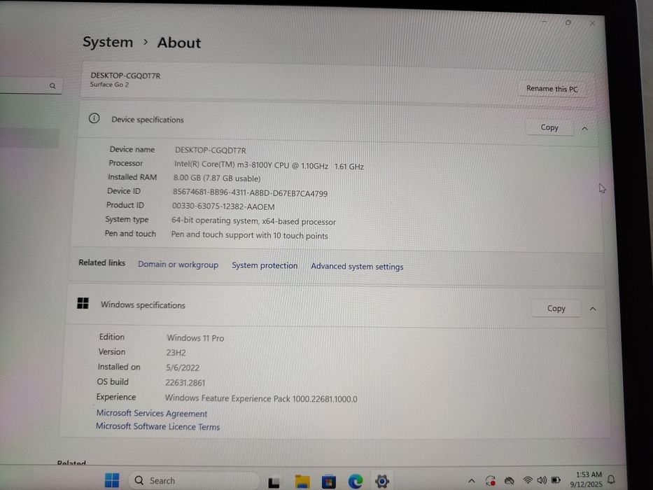 Microsoft surface go 2 8gb ram, 128gb, m3 8100y, model 1926