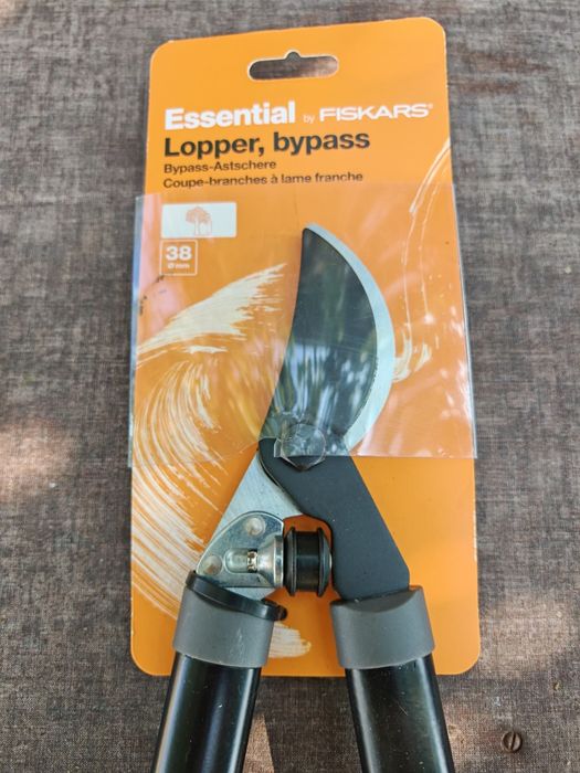 Ножица за клони Fiskars.