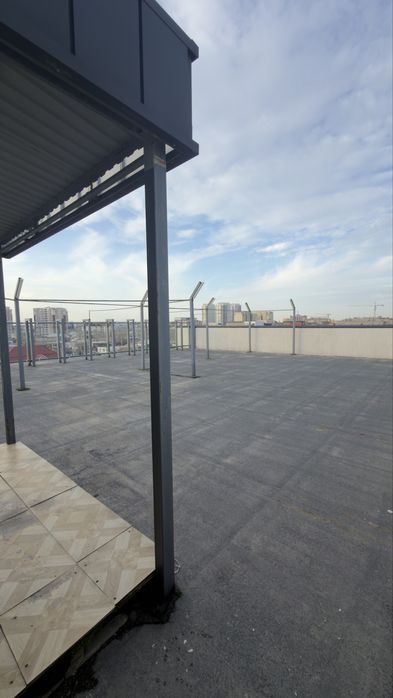 Сдается плошадь на крыше 5 этаж