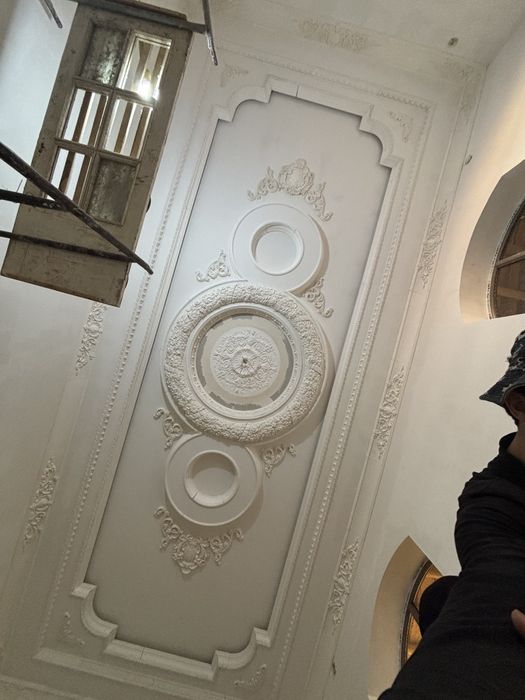 Ishingizni ishonchli ustalarga topshiring ichki -tashqi remont xizmati