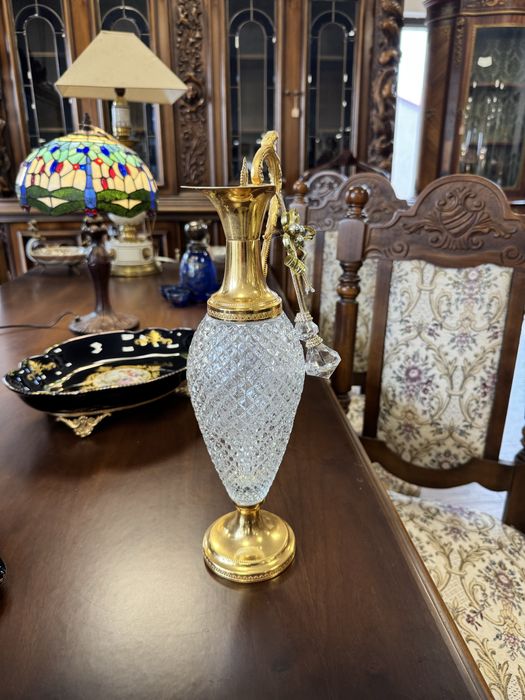Carafa deosebita din cristal cu metal aurit