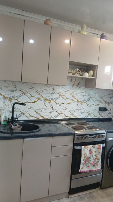 Кухонный гарнитур в отличном состоянии