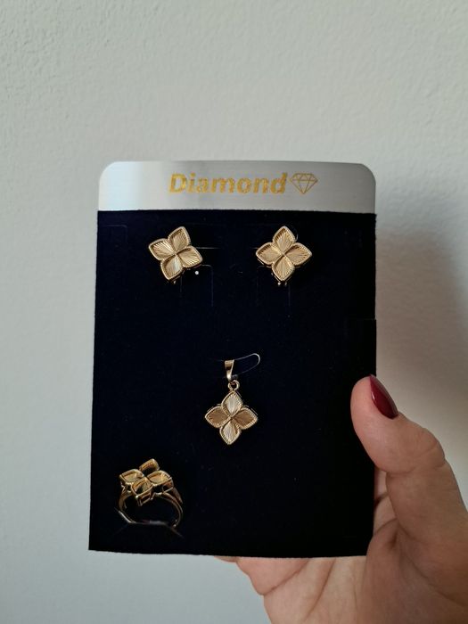 Комплекты под золото