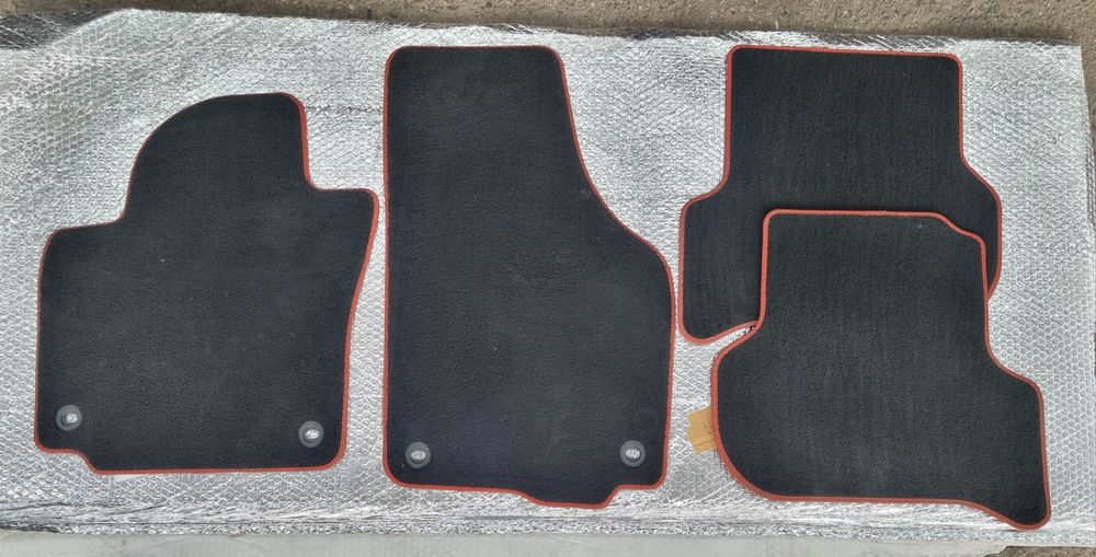 Presuri covorase mochete vw golf 6 plus cross golf originale