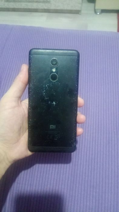 Samsung Android A12 есть два телефона Huawei обо в продаже