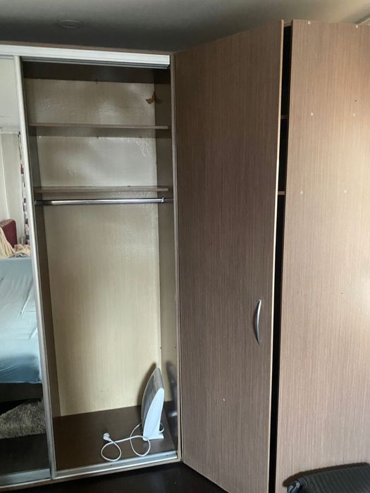 Продам диваны шкафы