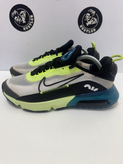 Маратонки NIKE AIR MAX 2090. Номер 40