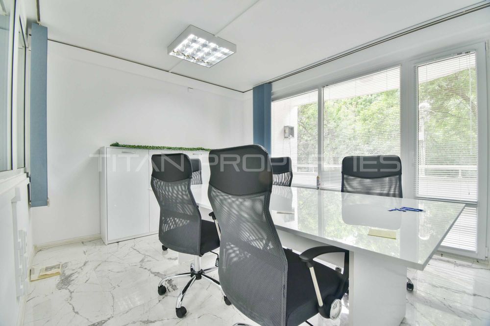 Продава се Многостаен апартамент в София, Стрелбище - 166 кв.м за 2043 €/кв.м - Снимка #2