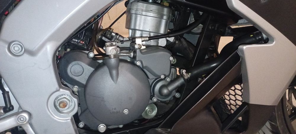 Мотоциклет Aprilia RS4