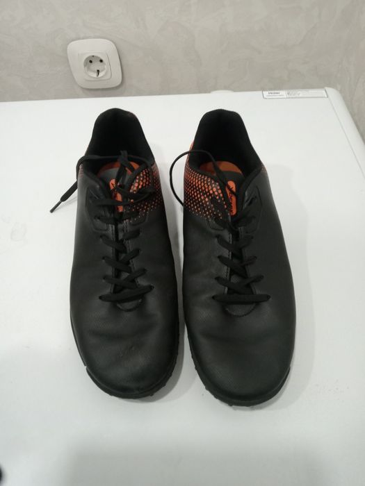 Бутсы футбольные