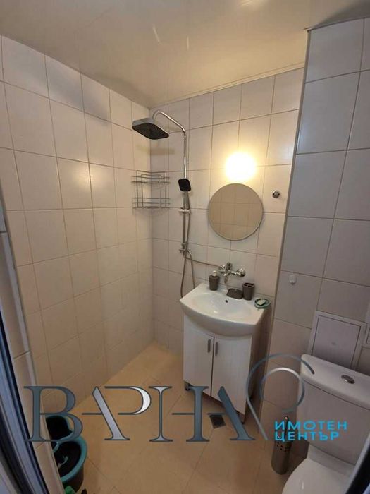 Дава се под наем Двустаен апартамент в Варна, Център - 45 кв.м за 353.94 € - Снимка #7