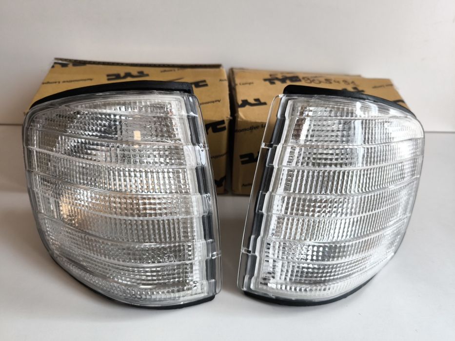 Мигач Mercedes w126 нови бели Мигачи пура 126 предни