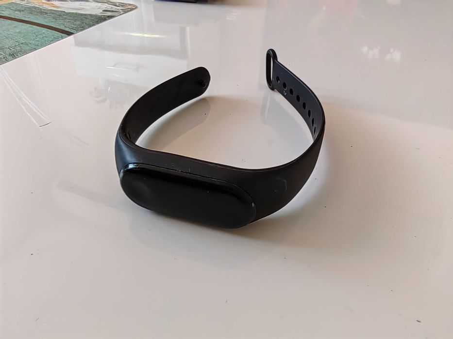 Продавам смарт гривна