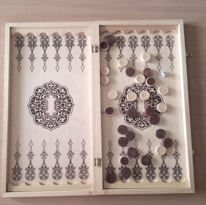 Продаются нарды новые