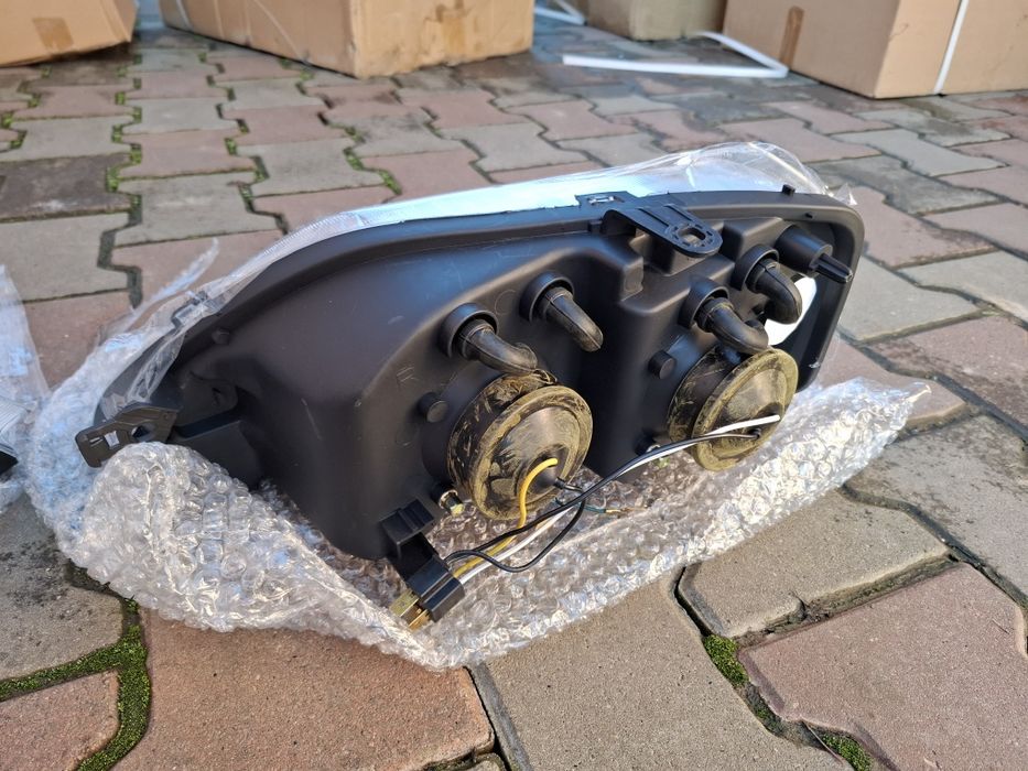 Faruri si lampi Dacia Logan 1 tuning