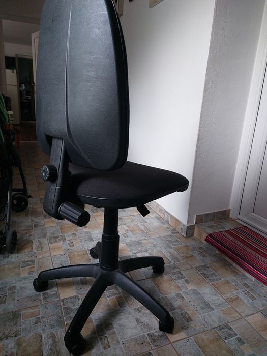 Vând scaun birou stare bună