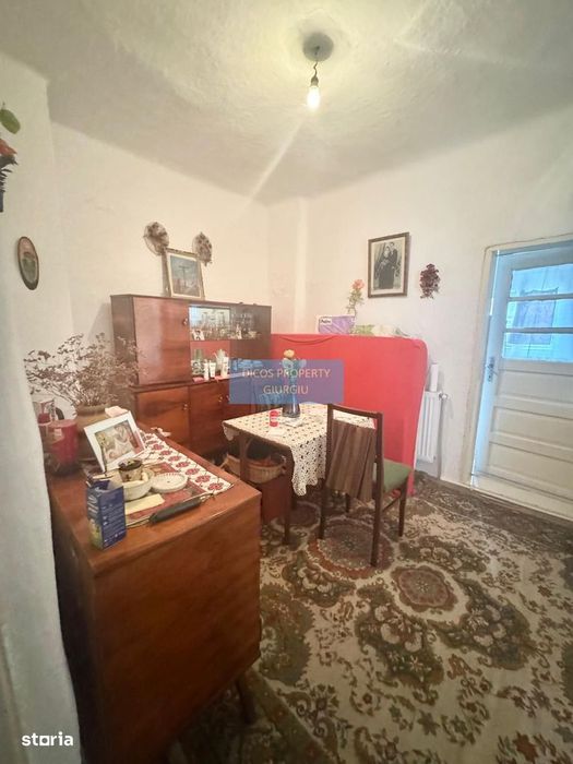 Casă de vânzare – Strada Mugurilor