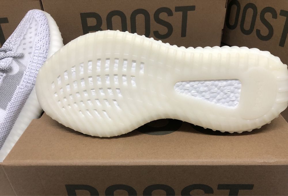 Yeezy 350 V2  Static Reflect - Static White Reflect Yeezy 350