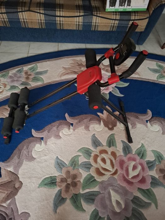 Vând aparat fitness pentru abdomen