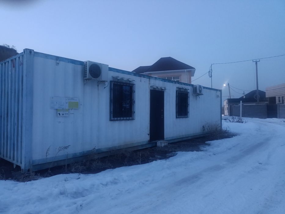 Контейнер жилой , утеплённый.